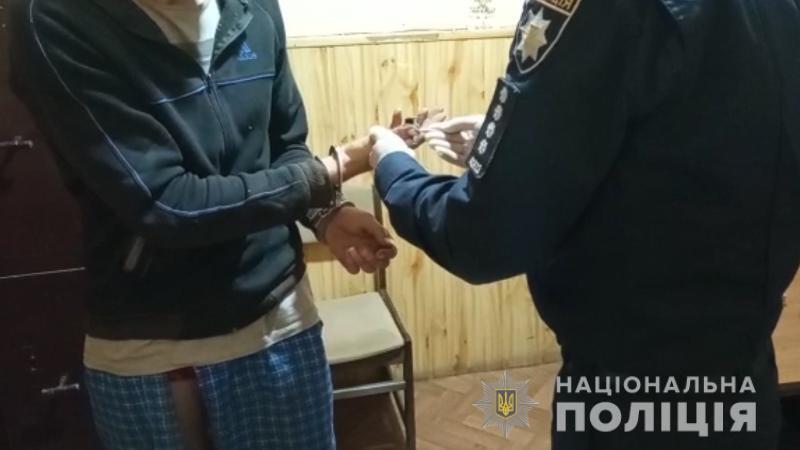 Поліцейські оперативно затримали підозрюваного у замахові на вбивство жителя Іванівського району