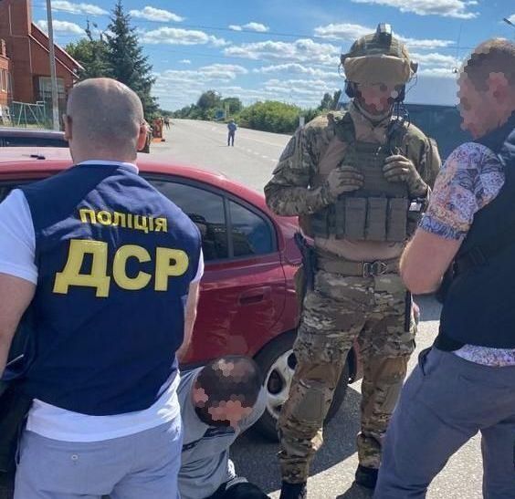 Утримання заручника та вимагання 20 тис доларів США - троє членів злочинної групи постануть перед судом (ФОТО)