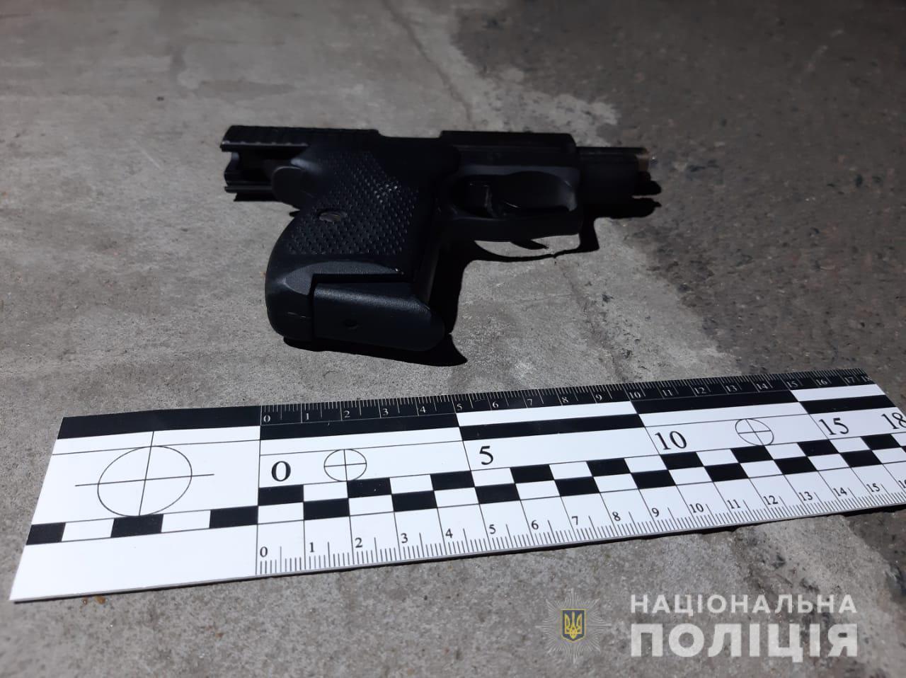 Поліція розпочала кримінальне провадження за фактом озброєного хуліганства в одеському ресторані