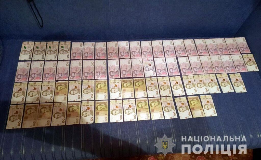 В Маріуполі обласні поліцейські перекрили канал збуту марихуани (ВІДЕО)