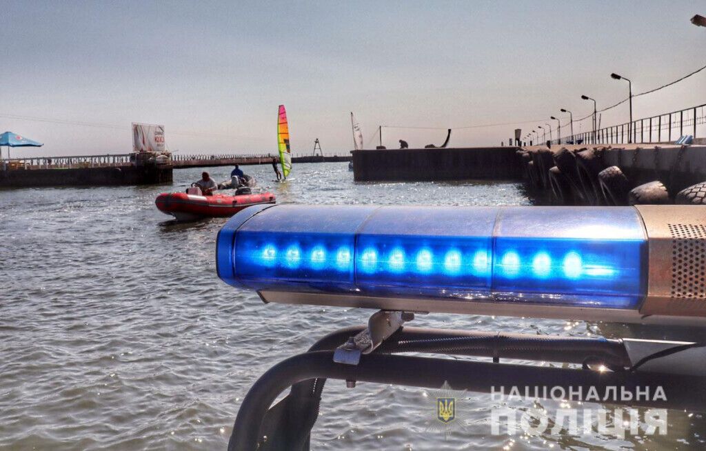 Поліція на воді забезпечує безпеку під час чемпіонату України з вітрильного спорту