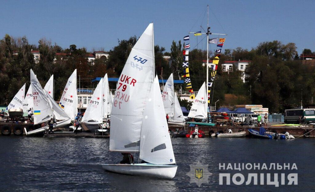 Поліція на воді забезпечує безпеку під час чемпіонату України з вітрильного спорту