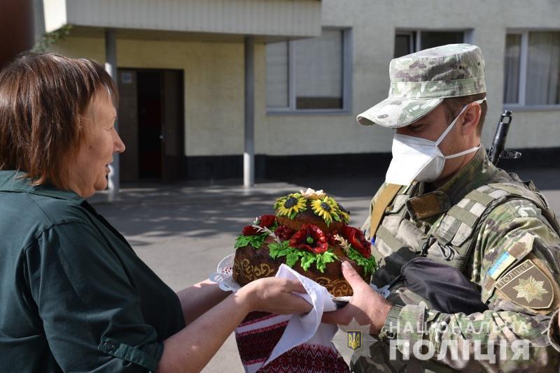 Зведений загін одеської поліції вирушив у зону проведення Операції об’єднаних сил