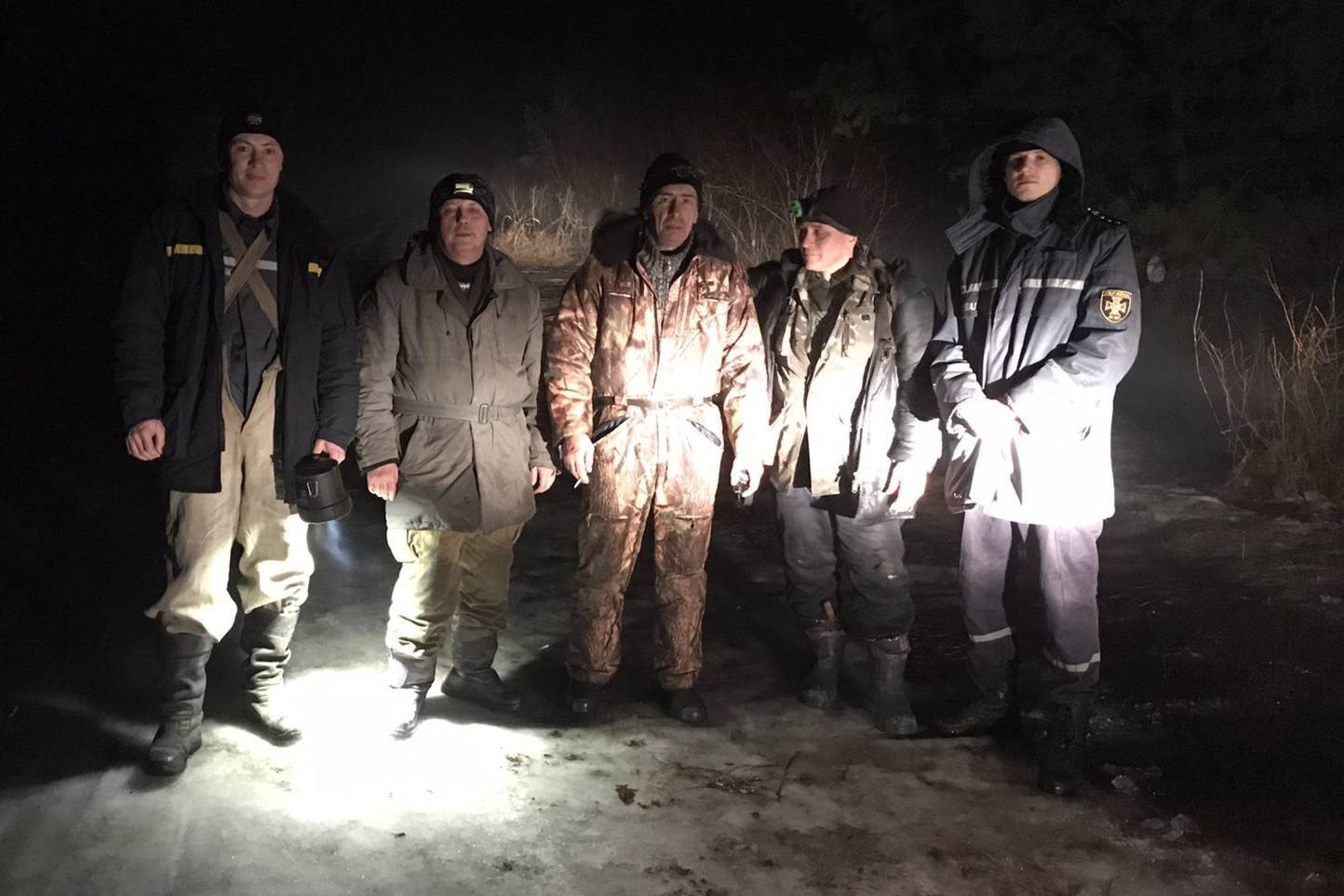 Харківська область: рятувальники допомогли заблукалим рибалкам дістатися берега
