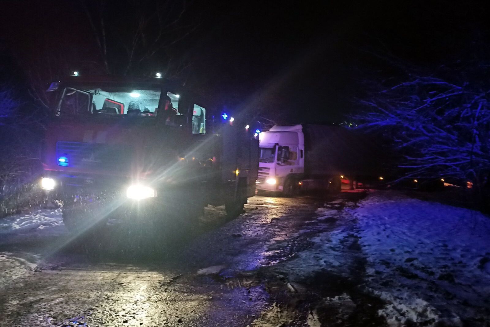 Хмельницька область: рятувальники надали допомогу водію вантажівки