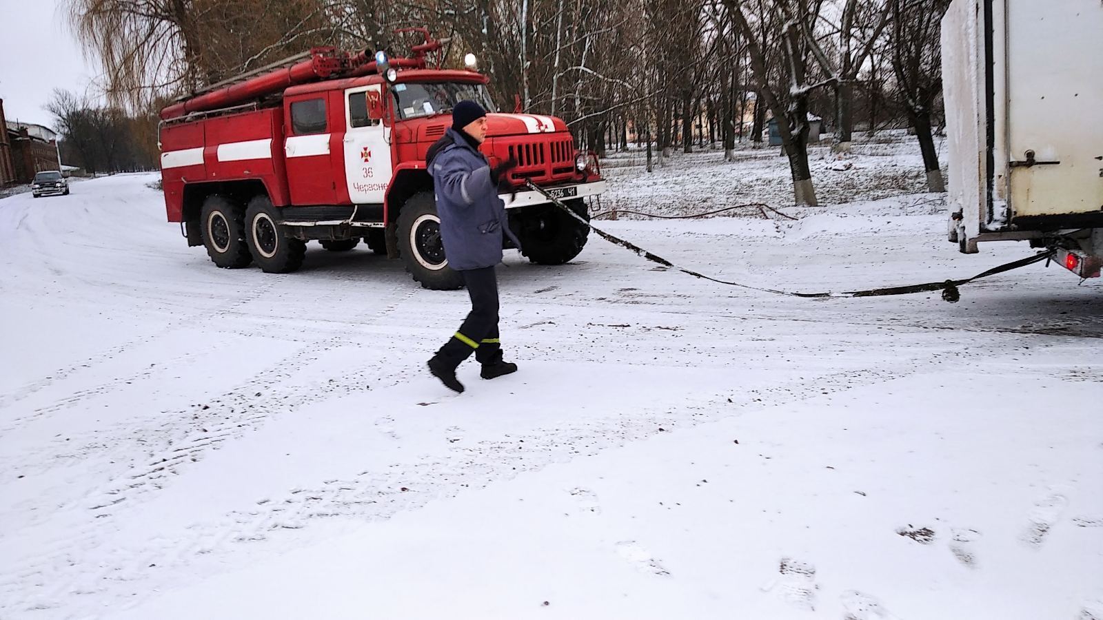 Житомирська область: упродовж доби рятувальники двічі надавали допомогу водіям