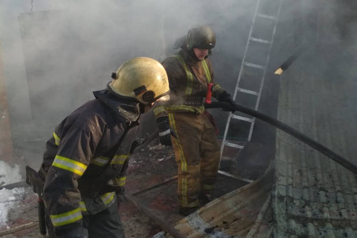 Харківська область: рятувальники ліквідували пожежу у приватному гаражі