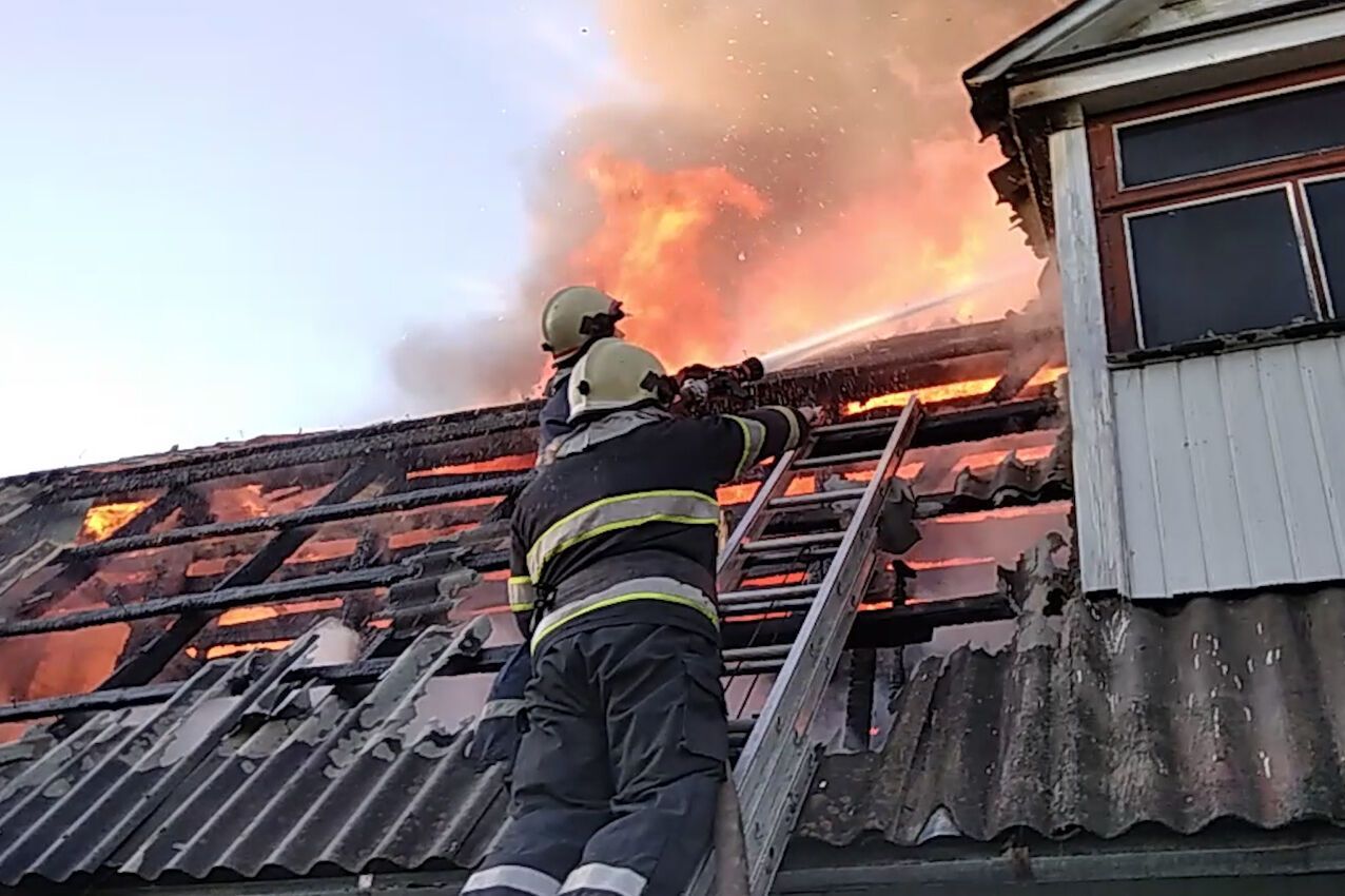 На Хмельниччині рятувальники ліквідували пожежу на території жіночого монастиря
