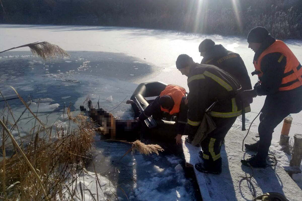 Дніпропетровська область: рятувальники дістали тіло потонулого чоловіка