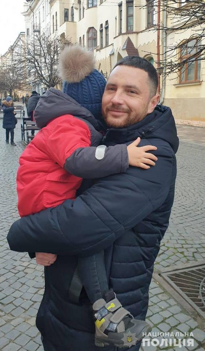 Поліція Буковини звертається до всіх небайдужих з проханням врятувати життя поліцейського