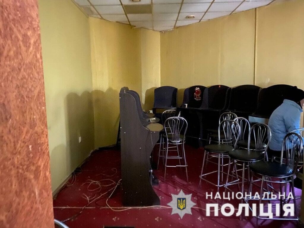 Поліцейські Краматорська задокументували незаконну діяльність грального закладу