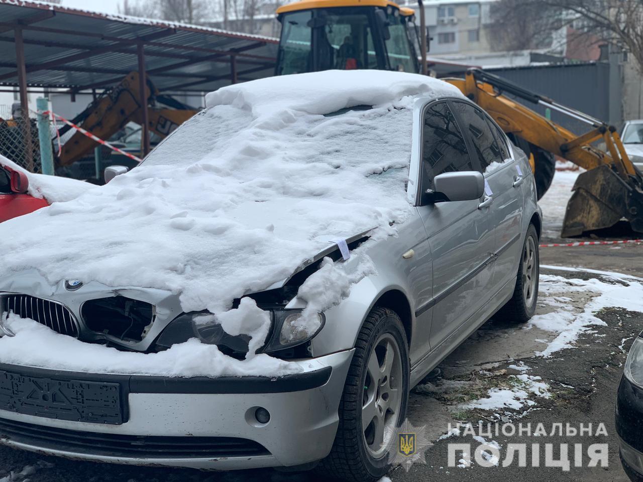 Поліцейські повернули мешканцю Миколаєва викрадений в Одесі автомобіль