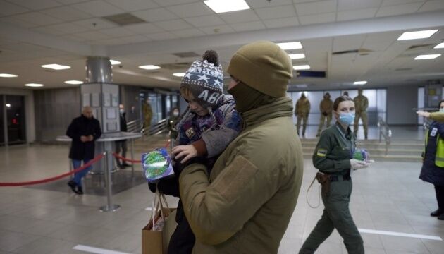 На Банковій розповіли, як повертали із Сирії українських бранців