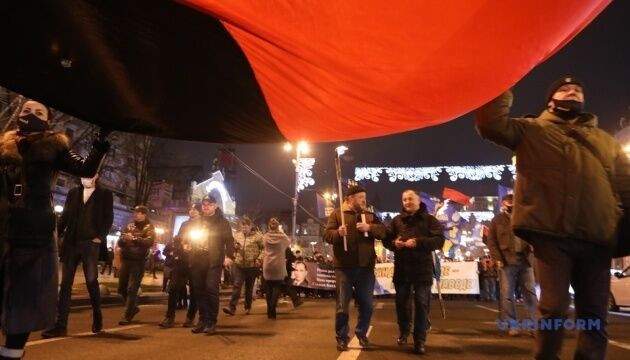 Смолоскипна хода у центрі Києва відбулася без порушень - поліція