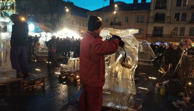 До Львова завітали крижані ангели
