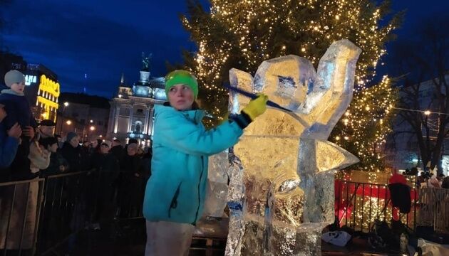 До Львова завітали крижані ангели
