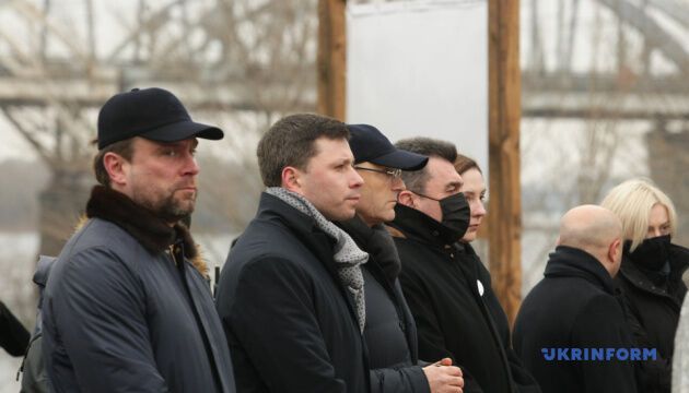 У Києві вшанували пам'ять загиблих у катастрофі літака МАУ в Тегерані