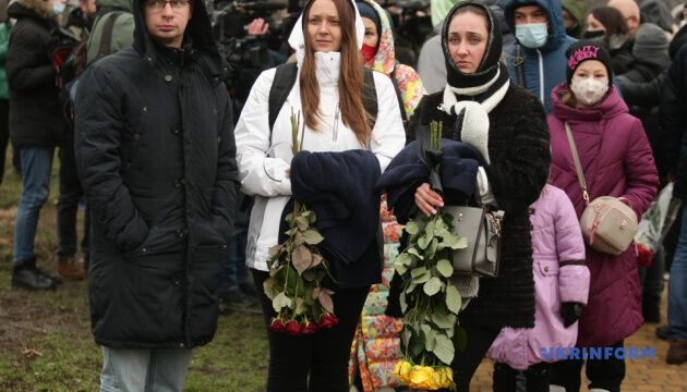 У Києві вшанували пам'ять загиблих у катастрофі літака МАУ в Тегерані