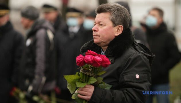У Києві вшанували пам'ять загиблих у катастрофі літака МАУ в Тегерані