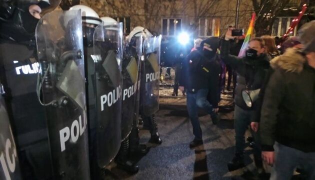 У Польщі третій день поспіль тривали протести проти майже повної заборони абортів