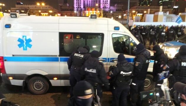 У Польщі третій день поспіль тривали протести проти майже повної заборони абортів