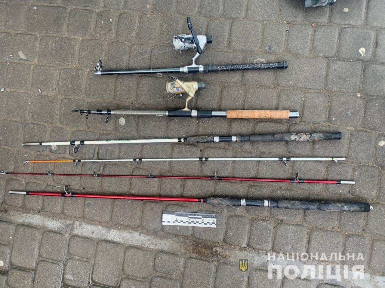 У Білгороді-Дністровському поліцейські викрили двох місцевих мешканців у квартирній крадіжці