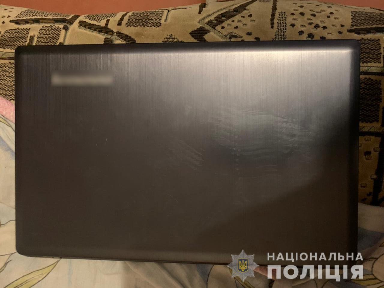 У Білгороді-Дністровському поліцейські викрили двох місцевих мешканців у квартирній крадіжці