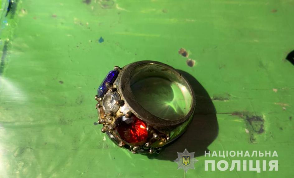 У Білгороді-Дністровському поліцейські викрили двох місцевих мешканців у квартирній крадіжці