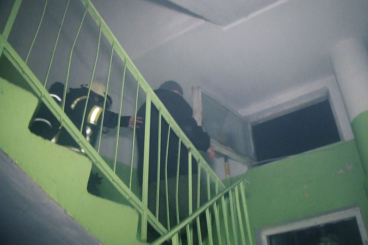 Рятувальна операція у Хмельницькому: на пожежі врятовано двох людей та їхніх домашніх улюбленців (ВІДЕО)