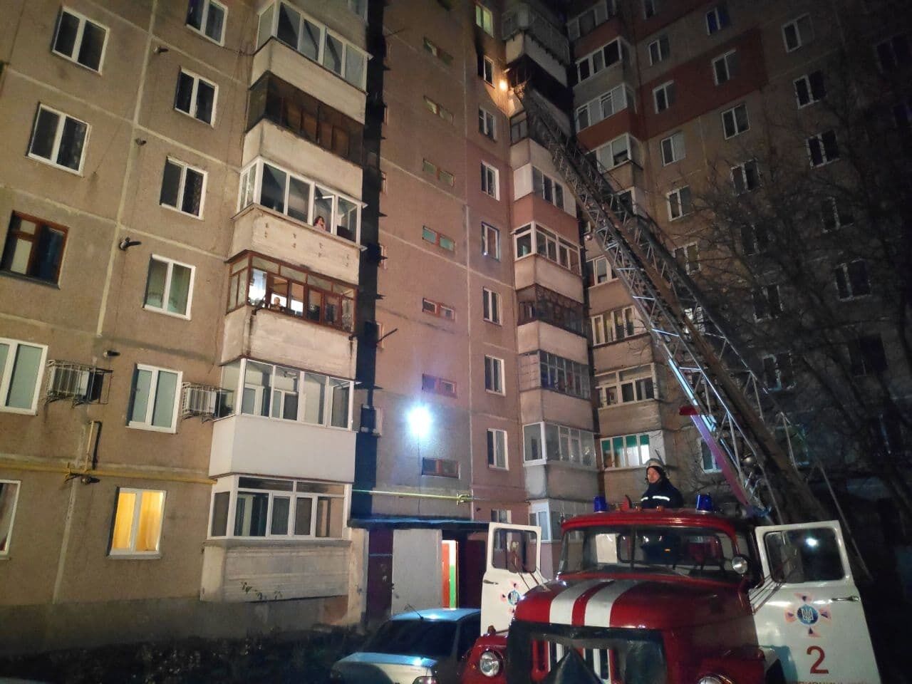 Кропивницький: рятувальники приборкали пожежу домашніх речей у квартирі