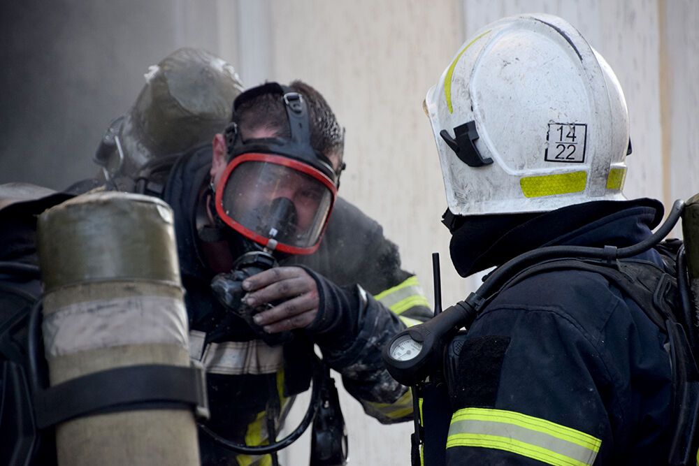 м. Миколаїв: рятувальники ліквідували пожежу в складському приміщенні