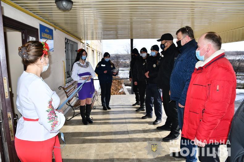 На Луганщині запрацювали ще три поліцейські станції