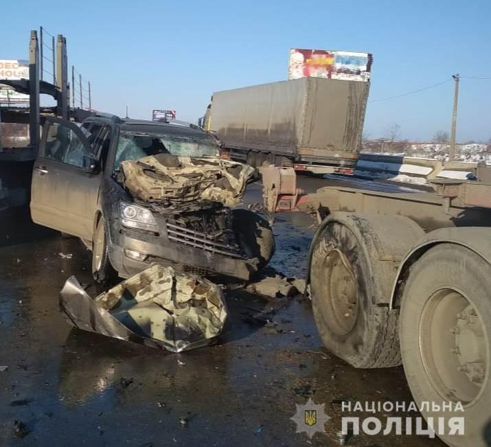 Поліцейські встановлюють обставини ДТП біля Бурлачої Балки