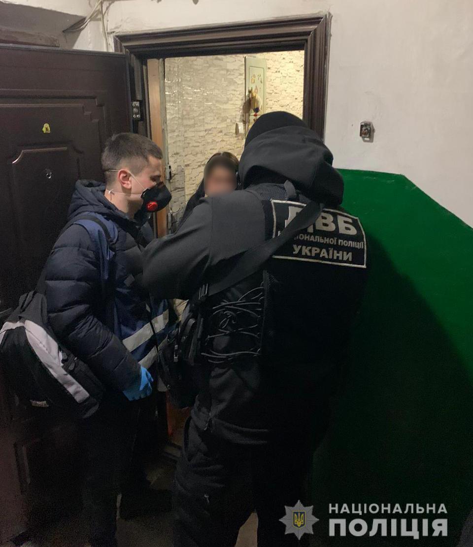 На Харківщині арештовано цивільних осіб та двох поліцейських за підозрою у крадіжці