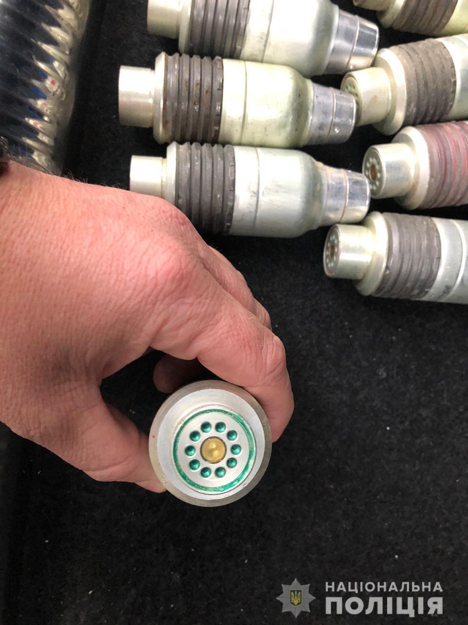 Львівському військовослужбовцю оголошено про підозру у збуті зброї