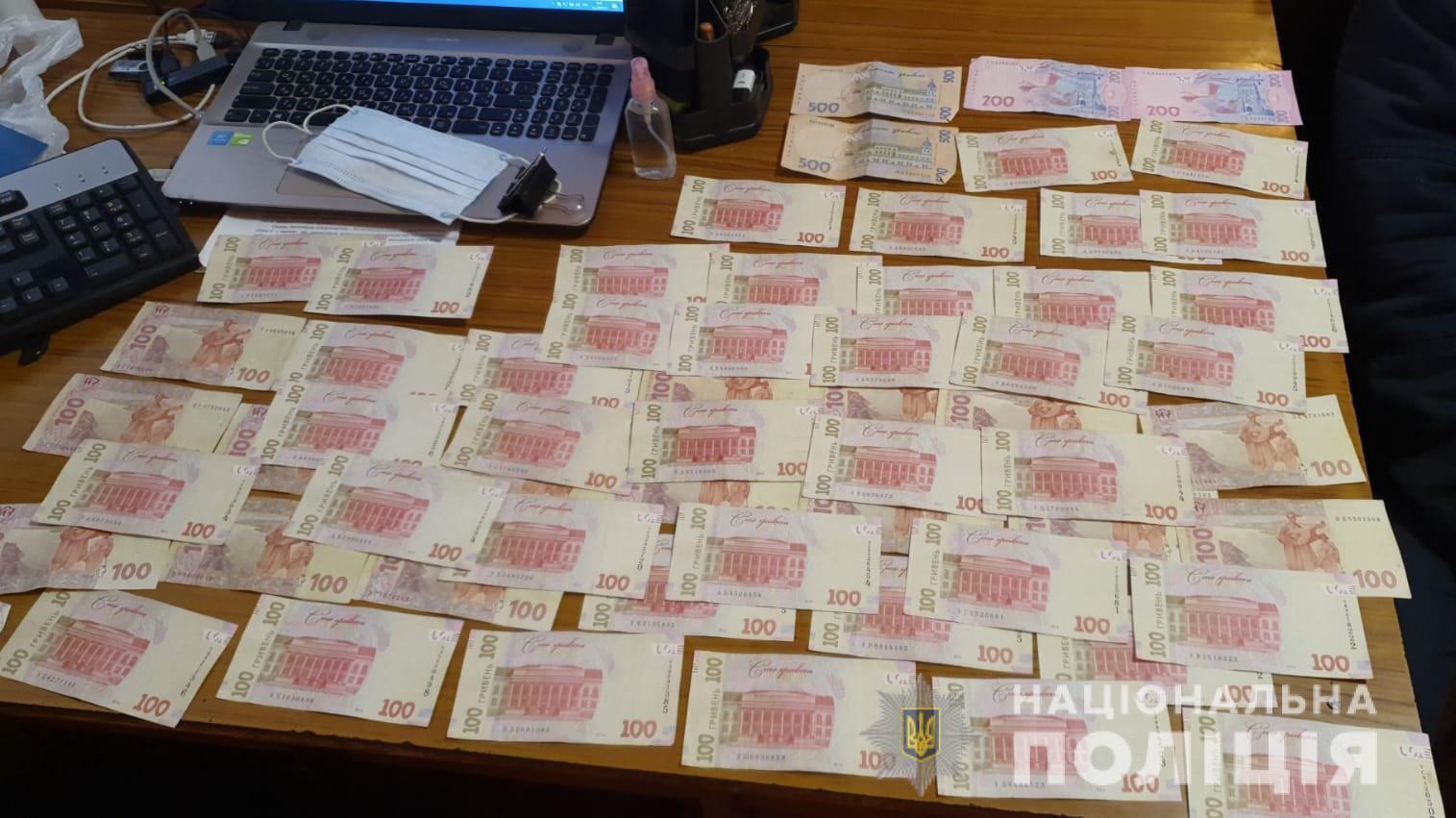 У Вінницькій області поліція затримала чоловіка за спробу «відкупитися» за ДТП з постраждалим