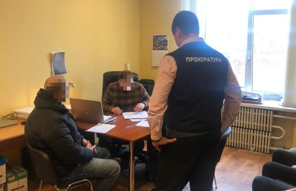 Незаконна реєстрація права власності на нерухомість вартістю понад 5,5 млн грн — державному реєстратору повідомлено про підозру (ФОТО)