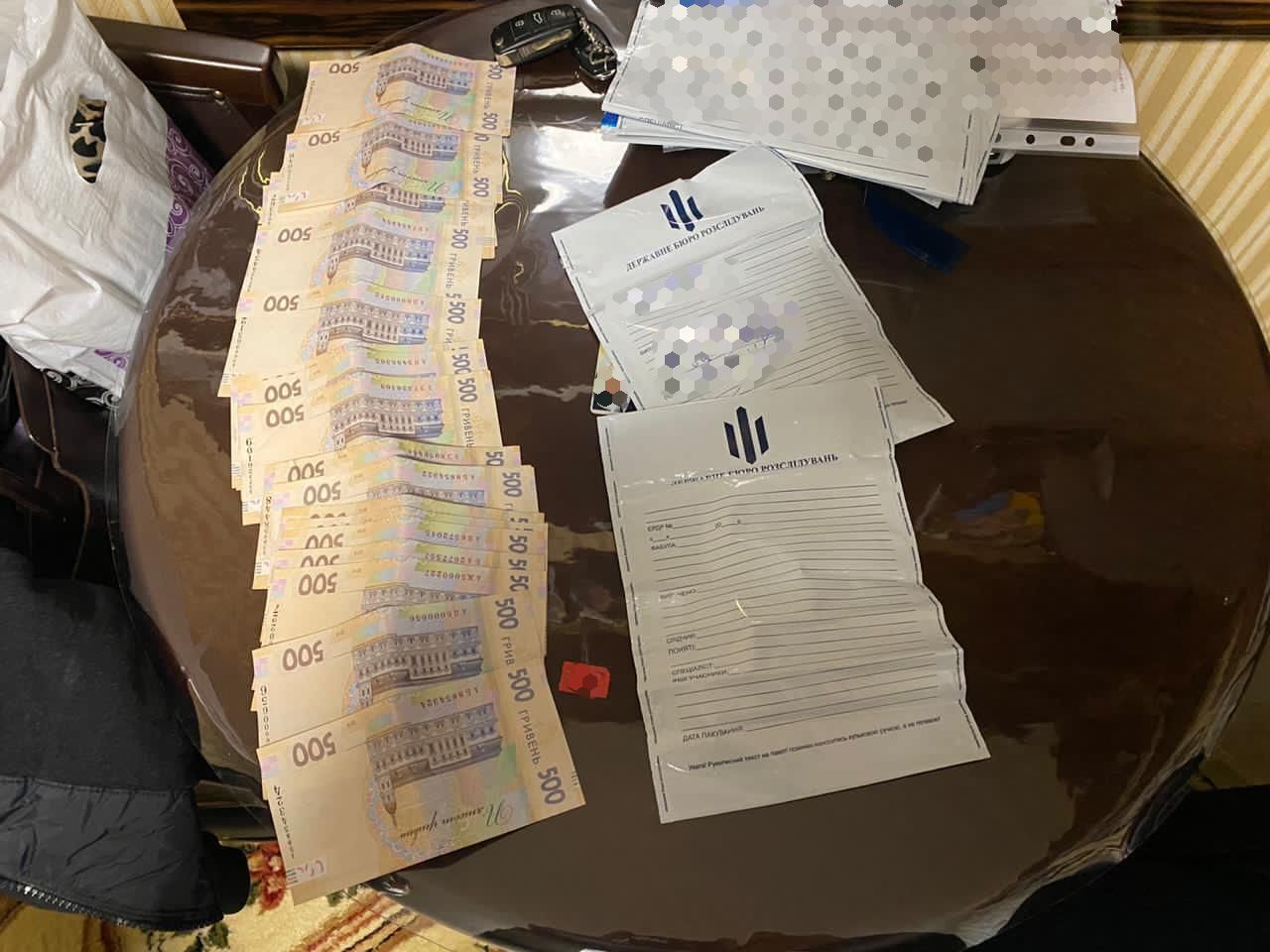 Корупційний злочин — начальник одного з відділів податкової постане перед судом (ФОТО)