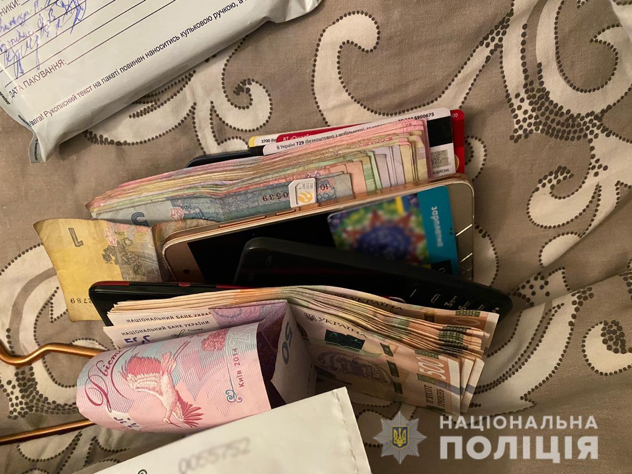 Миколаївські поліцейські викрили керівництво виправної колонії у системному хабарництві