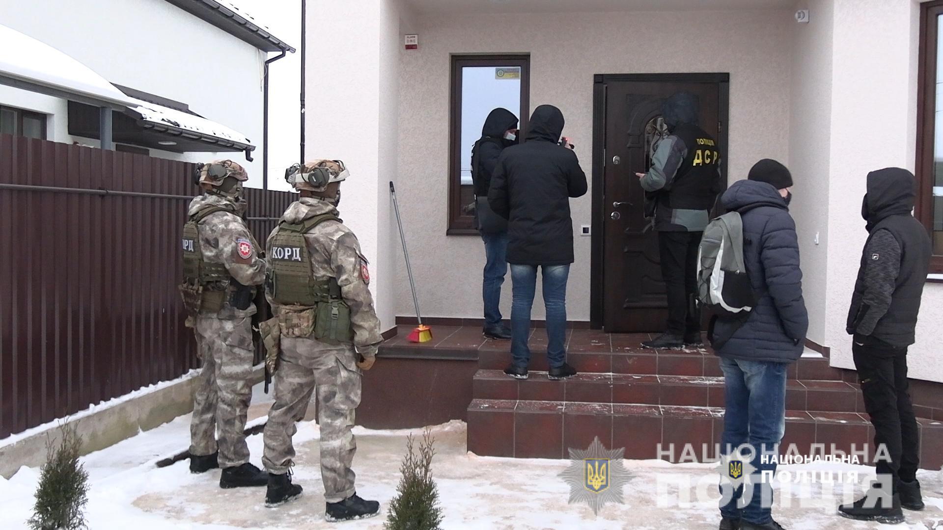 У Вінниці оголошено про підозру членам стійкого злочинного угруповання, які вимагали кошти у підприємця