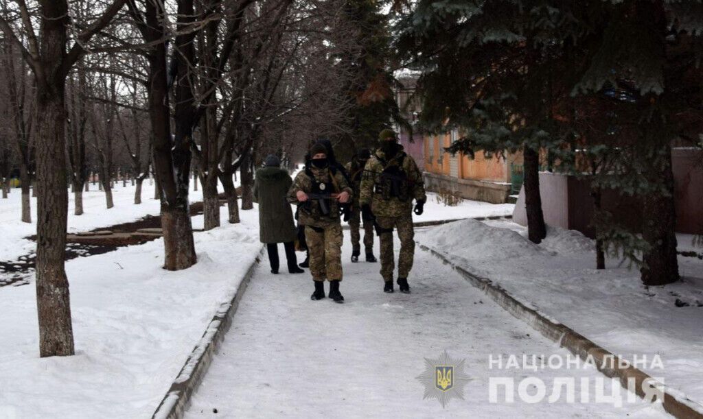 Правоохоронці Донеччини провели відпрацювання прифронтових населених пунктів