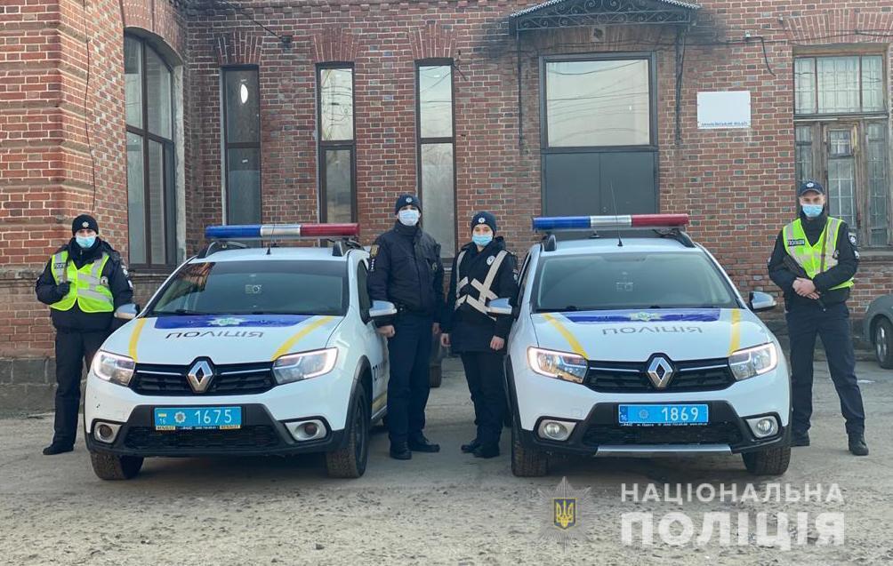 Подільські поліцейські продовжують профілактичні відпрацювання у населених пунктах району