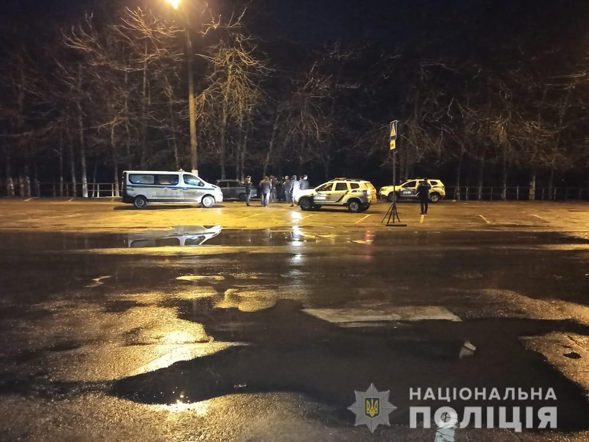 Поліцейські оперативно затримали двох іноземців, які в центрі Одеси вчинили розбійний напад на перехожого