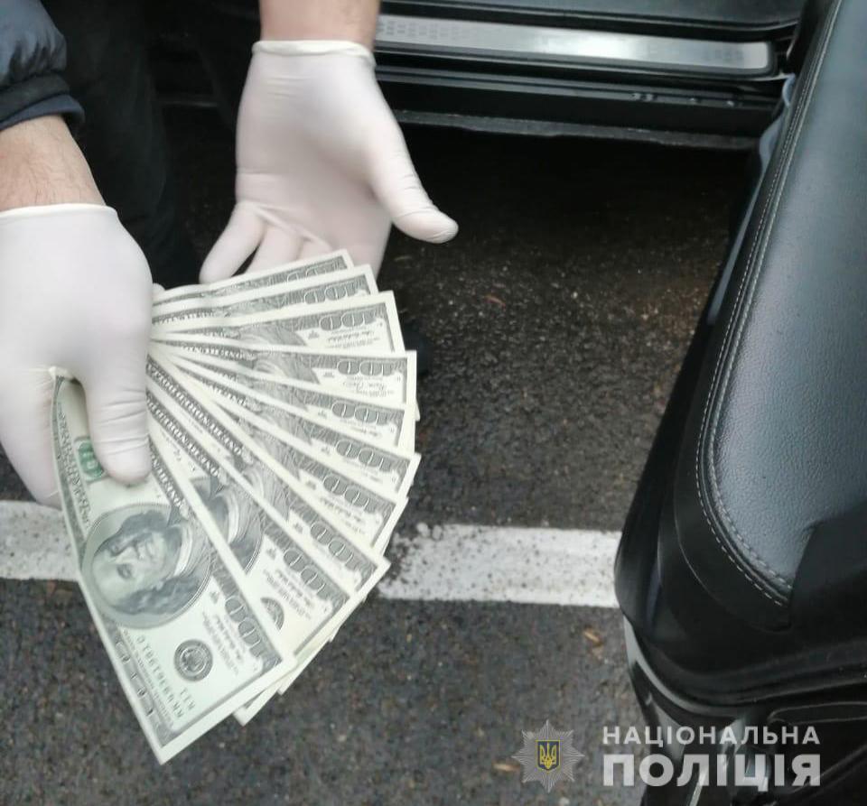 На Волині поліція викрила у хабарництві начальника відділу обласного територіального центру комплектування та соціальної політики