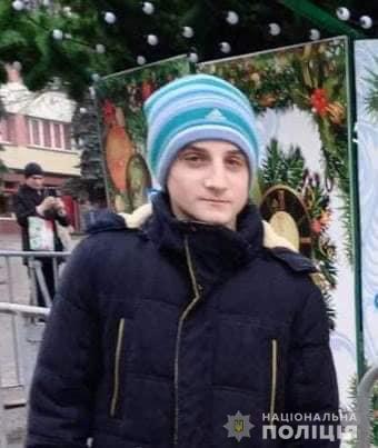 Прикарпатські поліцейські розшукують неповнолітнього хлопця