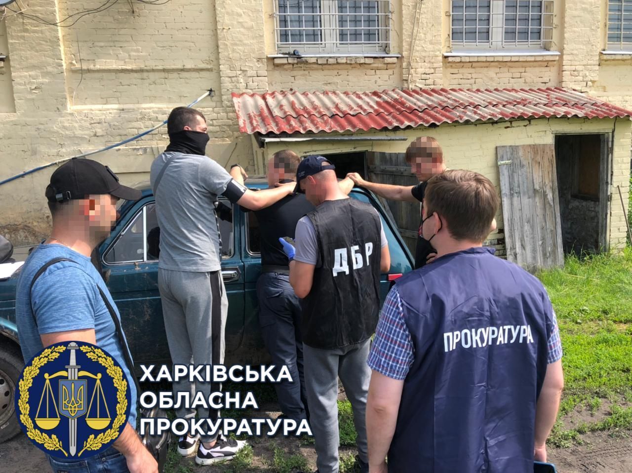 Вимагали неправомірну вигоду за непритягнення до адміністративної відповідальності — судитимуть двох поліцейських (ФОТО)