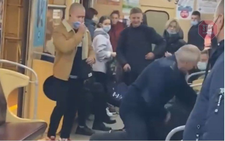 У метро Харкова машиніст побив пасажира Фото: скріншот