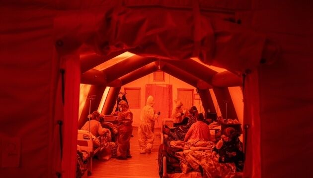 Мобільний шпиталь для COVID-хворих у Каховці заповнений майже на 50%