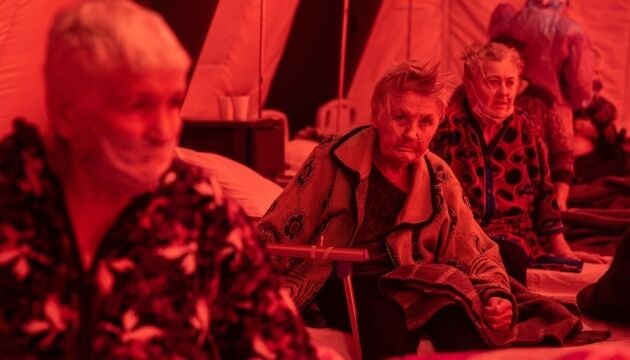 Мобільний шпиталь для COVID-хворих у Каховці заповнений майже на 50%