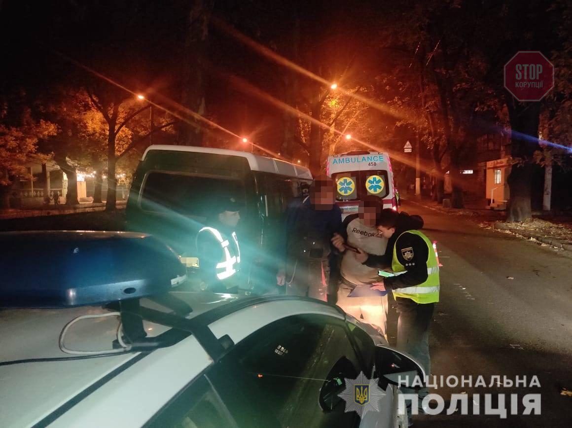  В Одесі водій збив двох пішоходів на ''зебрі'', 15-річна дівчина загинула Фото: Нацполіцію